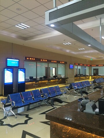 1568273871113225.jpg 新疆自治區(qū)巴楚政務服務中心叫號系統(tǒng)、信息發(fā)布系統(tǒng)均由米可提供2.jpg